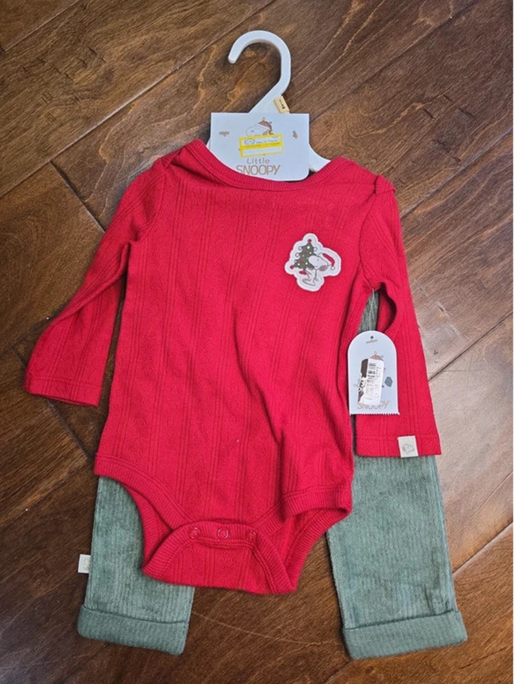 3 to 6m brand new snoopy christmas outfit item 513G8